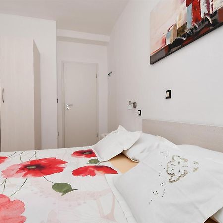 Apartment JoviZ Makarska Buitenkant foto